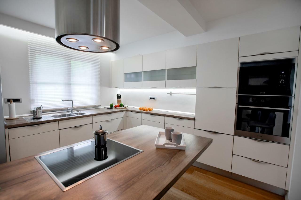 House Of Adventure - The Base To Explore Slovenia Laze v Tuhinju Bagian luar foto